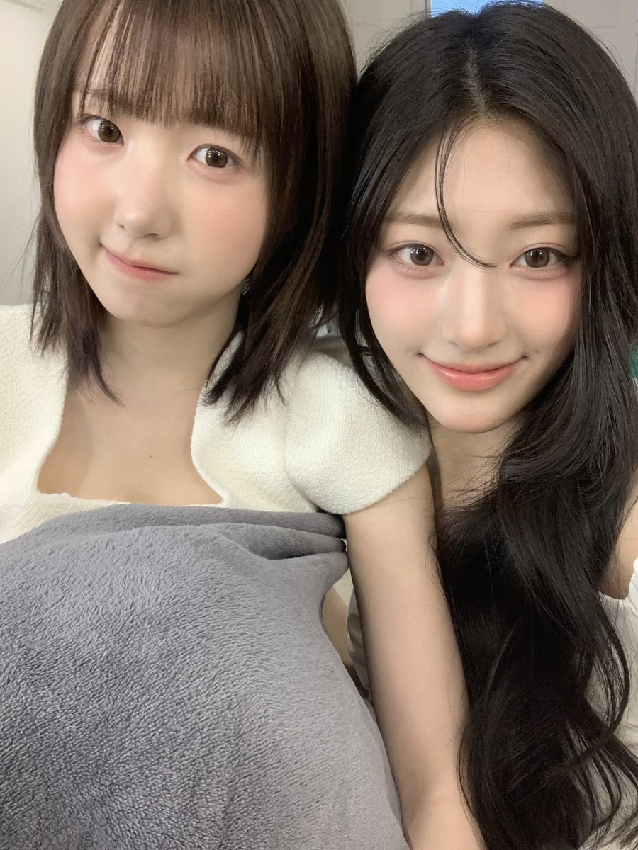 可愛くて綺麗で儚くて…私はぶっ倒れそうだ。 자석쯔 땜에 숨 막겨요