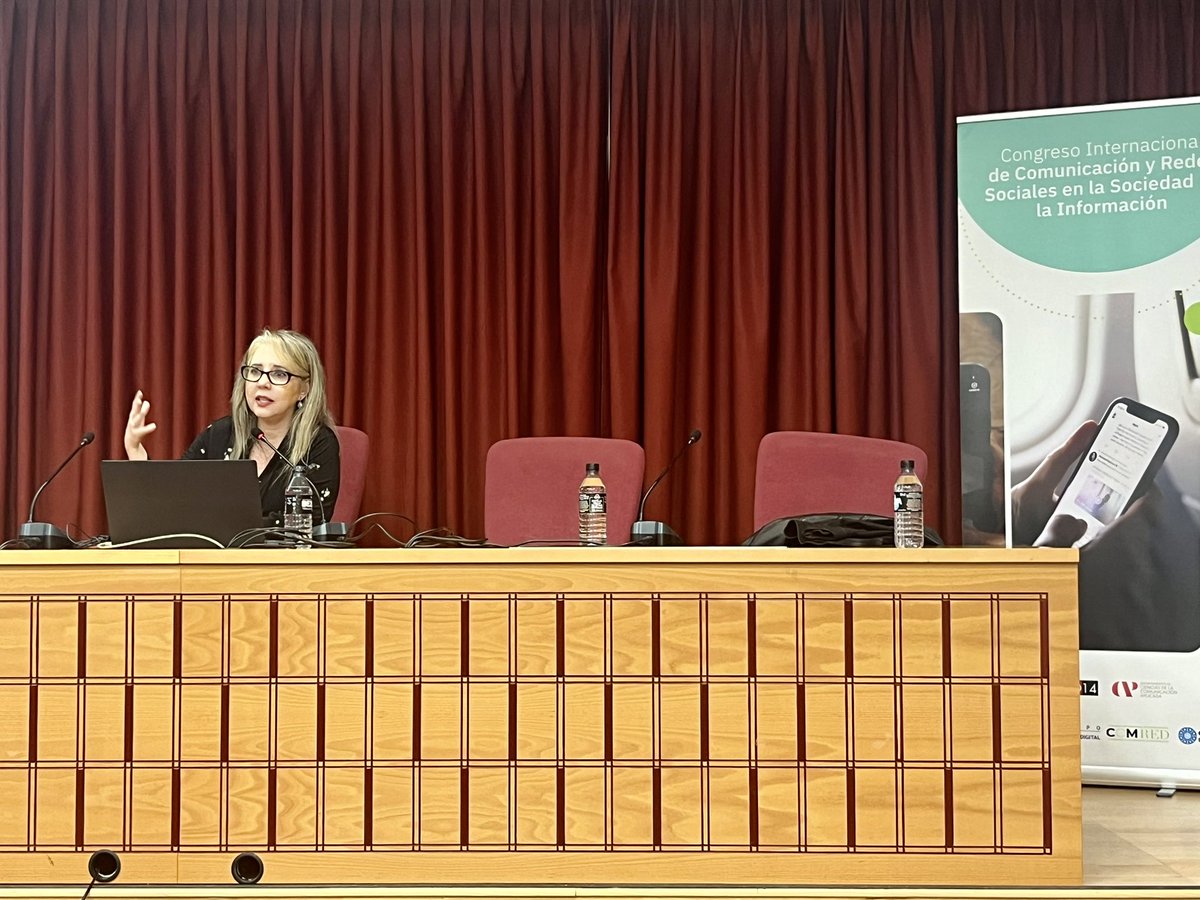 Sandra Vilajoana (@svilajoana) on Twitter photo Siempre inspiradora, la Dra. <a href="/marramirez/">María del Mar Ramírez Alvarado</a>, comparte la funciones e iniciativas -tan relevantes y esenciales- del <a href="/CAudiovisualAnd/">Consejo Audiovisual de Andalucía</a> en el marco del <a href="/Congreso_ComRed/">Congreso Comunicación y Redes</a> que se celebra en <a href="/unisevilla/">Universidad de Sevilla</a> 👏🏻💚👏🏻 Siempre inspiradora, la Dra. <a href="/marramirez/">María del Mar Ramírez Alvarado</a>, comparte la funciones e iniciativas -tan relevantes y esenciales- del <a href="/CAudiovisualAnd/">Consejo Audiovisual de Andalucía</a> en el marco del <a href="/Congreso_ComRed/">Congreso Comunicación y Redes</a> que se celebra en <a href="/unisevilla/">Universidad de Sevilla</a> 👏🏻💚👏🏻