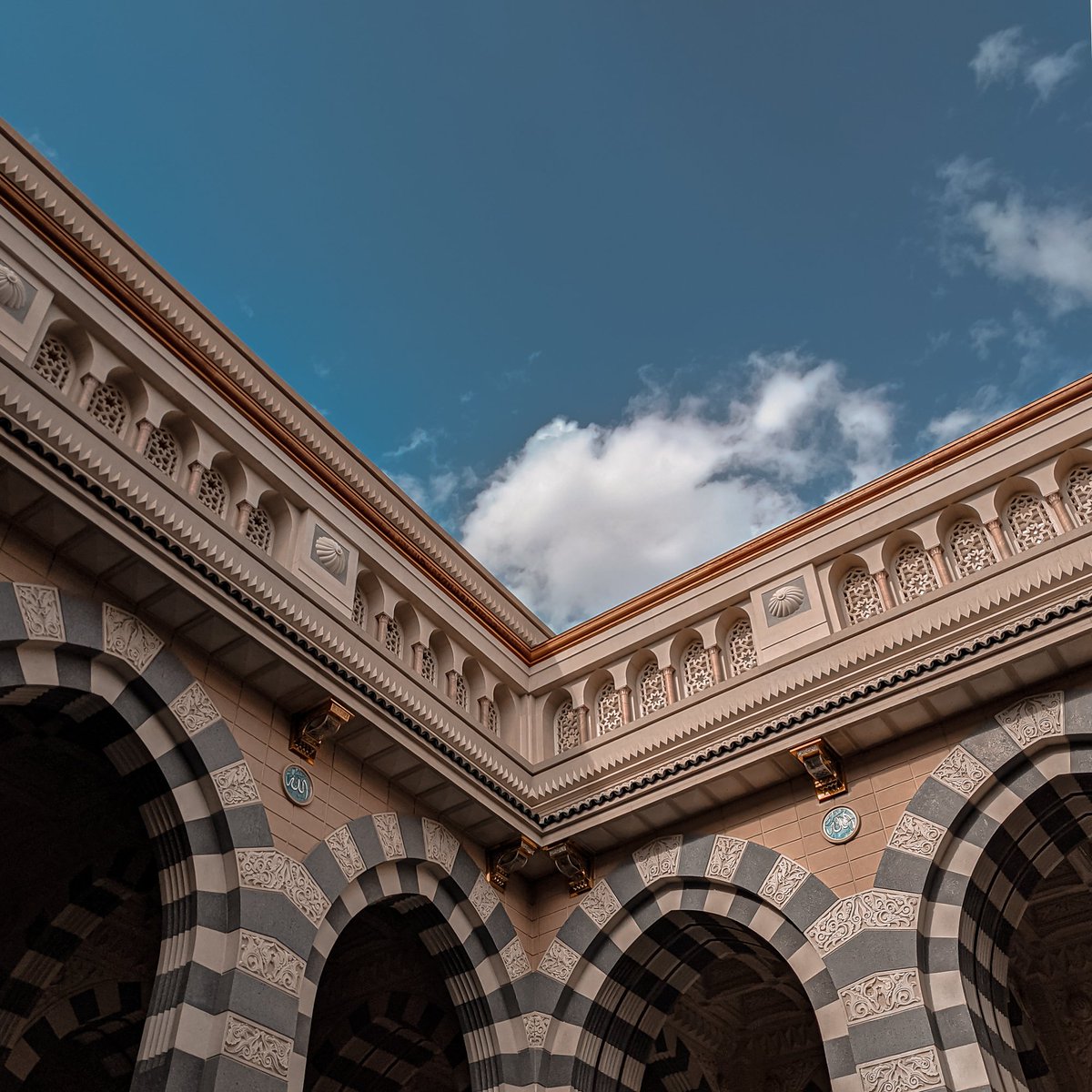 Jumat berkah semuanya 🕊
Jangan lupa bersholawat 
Nabi Muhammad ﷺ

Madinah - 2021