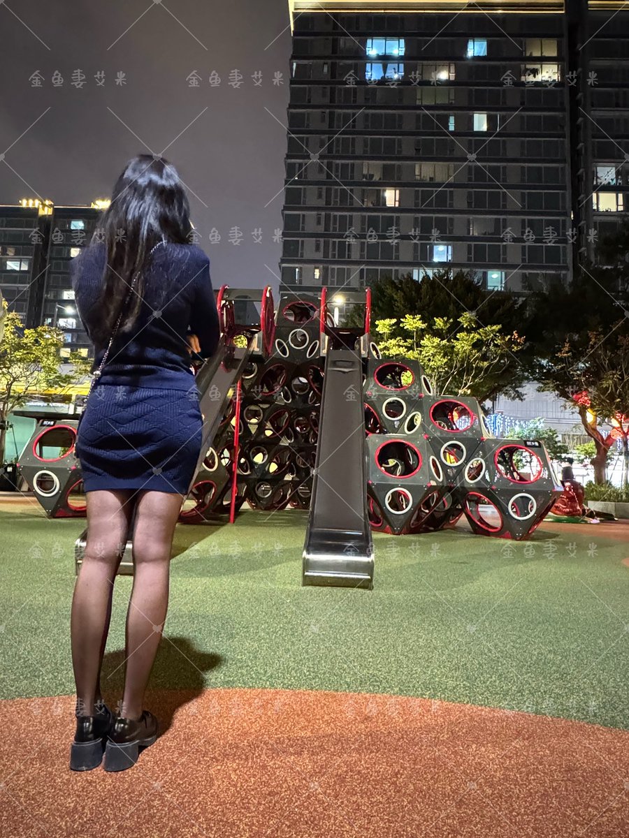 大人们的红绿游乐园

#红杏 #绿帽 #淫妻 #背德 #单男 #夫妻交友 #珠海夫妻 #珠海