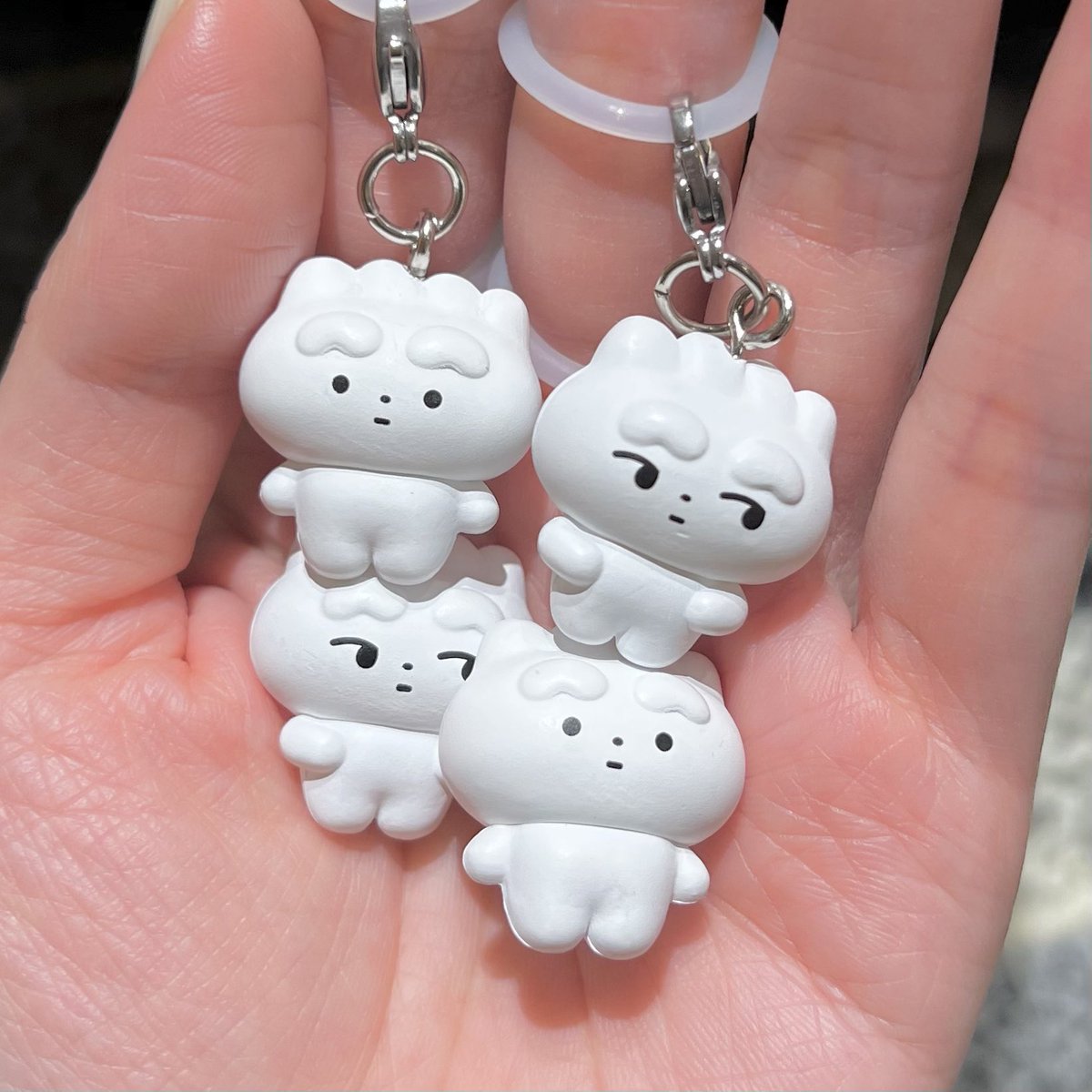 MONYOGIRLとぎょうざちゃん めじるしアクセサリー、みなさんたくさん
