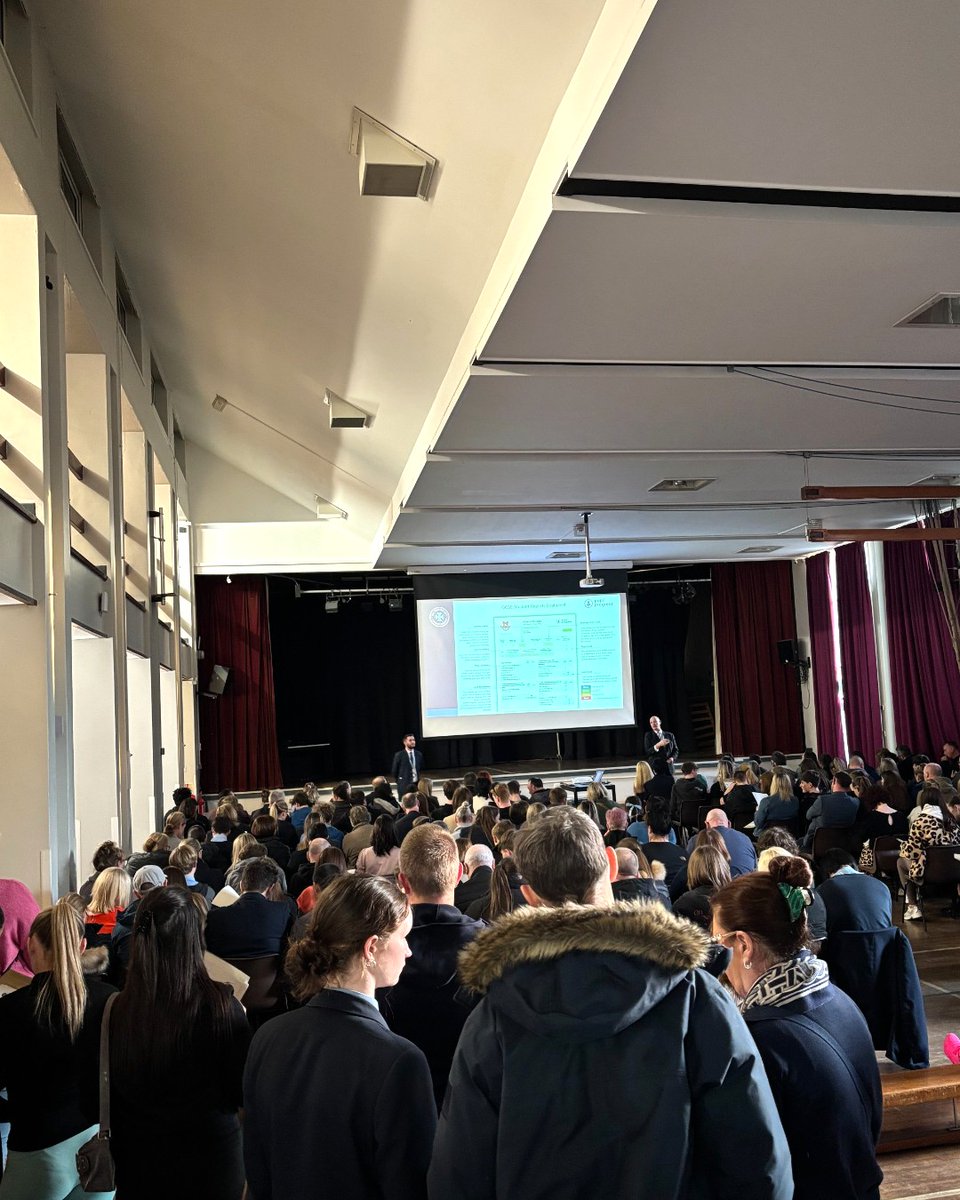 SacredHrtCrosby's tweet image. 🌟🤝We would like to thank our Year 11 parents for their attendance at last night's information evening.

It is a pleasure to support student's journey to #GCSEs and beyond, and to work in close partnership with our families.

#ToBeMore #Ambition #Love #SchoolCommunity