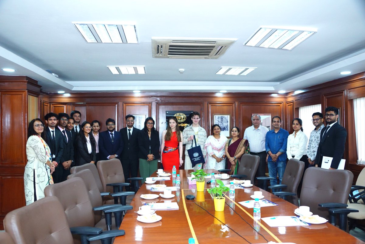 iift_official's tweet photo. Two students from the Graduate School of Economics and Management (GSEM), Ural Federal University (UrFU), Russia, which is a partner school of the Indian Institute of Foreign Trade (IIFT) visited IIFT, New Delhi for a 𝐭𝐡𝐫𝐞𝐞-𝐝𝐚𝐲 𝐈𝐦𝐦𝐞𝐫𝐬𝐢𝐨𝐧 𝐏𝐫𝐨𝐠𝐫𝐚𝐦 from 17𝐭𝐡 𝐭𝐨 19𝐭𝐡 𝐌𝐚𝐫𝐜𝐡 2025.

The visiting students were provided a holistic experience of the academics and campus life at IIFT and were taken for an industrial visit to Shahi Exports. They were also taken to Bharat Mandapam to witness the Smart India Expo, and to the Crafts Museum for exposure to 𝐈𝐧𝐝𝐢𝐚𝐧 𝐜𝐫𝐚𝐟𝐭𝐬 𝐚𝐧𝐝 𝐜𝐮𝐥𝐭𝐮𝐫𝐞.

The students enjoyed their visits to landmark tourist sites of New Delhi, like the 𝐌𝐞𝐡𝐫𝐚𝐮𝐥𝐢 𝐀𝐫𝐜𝐡𝐚𝐞𝐨𝐥𝐨𝐠𝐢𝐜𝐚𝐥 𝐏𝐚𝐫𝐤 and 𝐇𝐮𝐦𝐚𝐲𝐮𝐧'𝐬 𝐓𝐨𝐦𝐛. Their visit also involved some souvenir shopping at the popular markets of the capital city.

Students of IIFT's International Relations Committee (IRC) made sure their visit to India and to IIFT was a comprehensive and memorable one. The students went back extremely impressed with IIFT's academic rigour, with the interactions they had with IIFT's Vice Chancellor - Prof. Rakesh Mohan Joshi, faculty members, and students, and with what they saw of India and it's rich history and vibrant economy.
@professorjoshi 
#IIFTDelhi #IIFT #UrFU #GSEM #InternationalEducation #StudentExchange #HigherEducation #GlobalLearning #InternationalTrade #GlobalBusiness #EconomicGrowth #BusinessEducation #IndustryExposure #Exports #SmartIndiaExpo #CrossCulturalExchange #StudyTourIndia #IndianHeritage #DelhiDiaries #AcademicCollaboration #CulturalImmersion #FutureLeaders #GlobalOpportunities #EducationMatters #LeadershipDevelopment #InternationalRelations