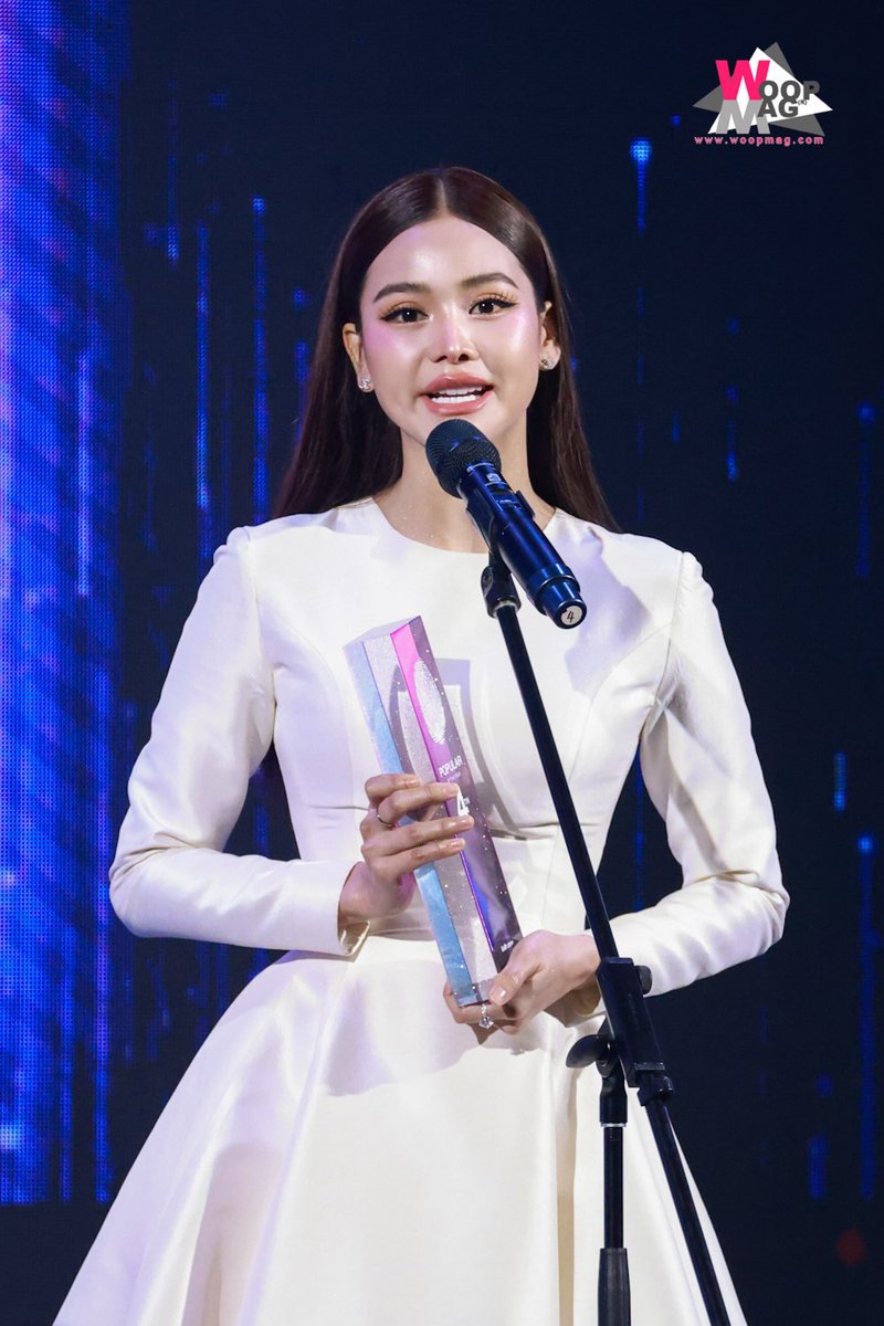 woopmag's tweet photo. ขอแสดงความยินดีกับ “อิงฟ้า วราหะ” รับรางวัล 𝗣𝗼𝗽𝘂𝗹𝗮𝗿 𝗢𝗳 𝗧𝗵𝗲 𝗬𝗲𝗮𝗿 ในงาน "4th The People Awards 2025 : RISE TO LEAD" 🏆✨
#ThePeopleAwards25xENGFA
#EngfaWaraha #อิงฟ้ามหาชน
#4thTPPA #4thThePeopleAwards #TPPA
#ThePeople #RiseToLead #ThePeopleAwards https://t.co/fTukXMsyMX