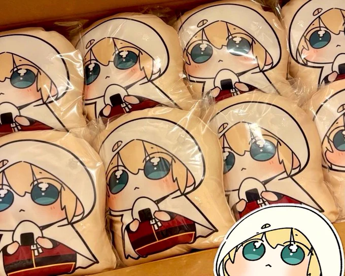 ちっちゃい方のちっこいんばちゃんクッション、もう納品されました!!早い!!! 綺麗に刷っていただけてて嬉しやありがたや…順次発送しますね〜!!!