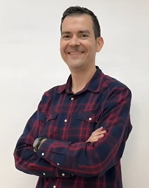 ua_dtic_es's tweet photo. El profesor del DTIC Francisco A. Pujol lidera proyecto con objetivo profundizar en la tecnología blockchain, potenciando la Industria 5.0 y la inteligencia artificial https://t.co/VgFSMoFcVg https://t.co/9tjCcltNSs