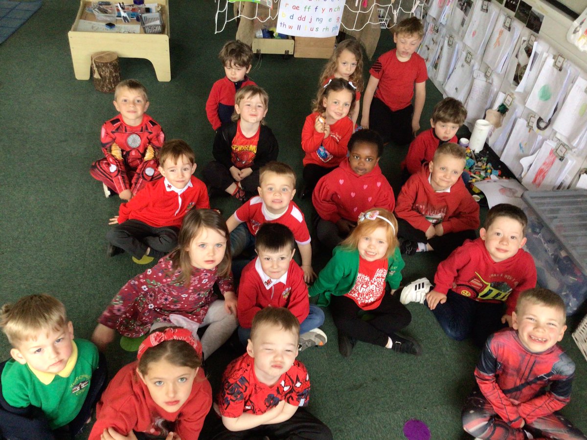 CC1 wedi gwisgo coch er mwyn Diwrnod Trwynau Coch #ComicRelief #rednoseday