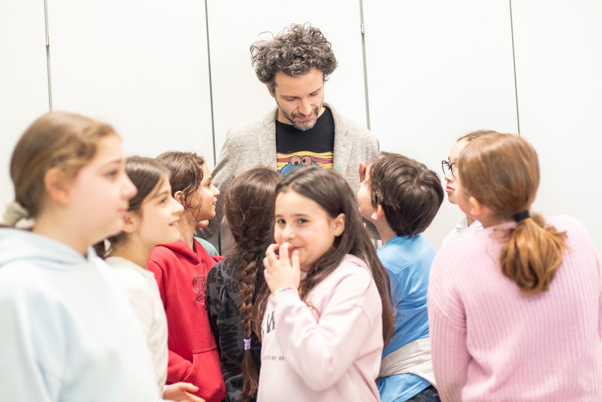 fcn_onlus's tweet image. Gli incontri di quest’anno scolastico del progetto #ABCDono (abcdono.it)🎁sono alle “ultime battute”.
E con l’appuntamento nelle classi della Scuola Papa Giovanni di #Novara, anche lo scrittore 🖋 #Alessandro #Barbaglia ha concluso le  sue visite!
#fondazionenovarese