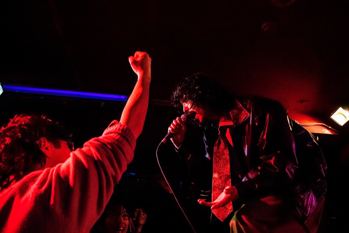 TheNancy0's tweet photo. 明日はライブだ！
出番19時！ソールドアウト間近らしいよ！
そこには、もしかしたら今日失恋して泣いている人もいるだろうし誰にも言えない悩みを抱えながら生きてる人もいるだろう。
ロックンロールはいつだって教えてくれた。
僕らは1人じゃない！深い部分で繋がってるんだ。 https://t.co/MmvtPPYmqa