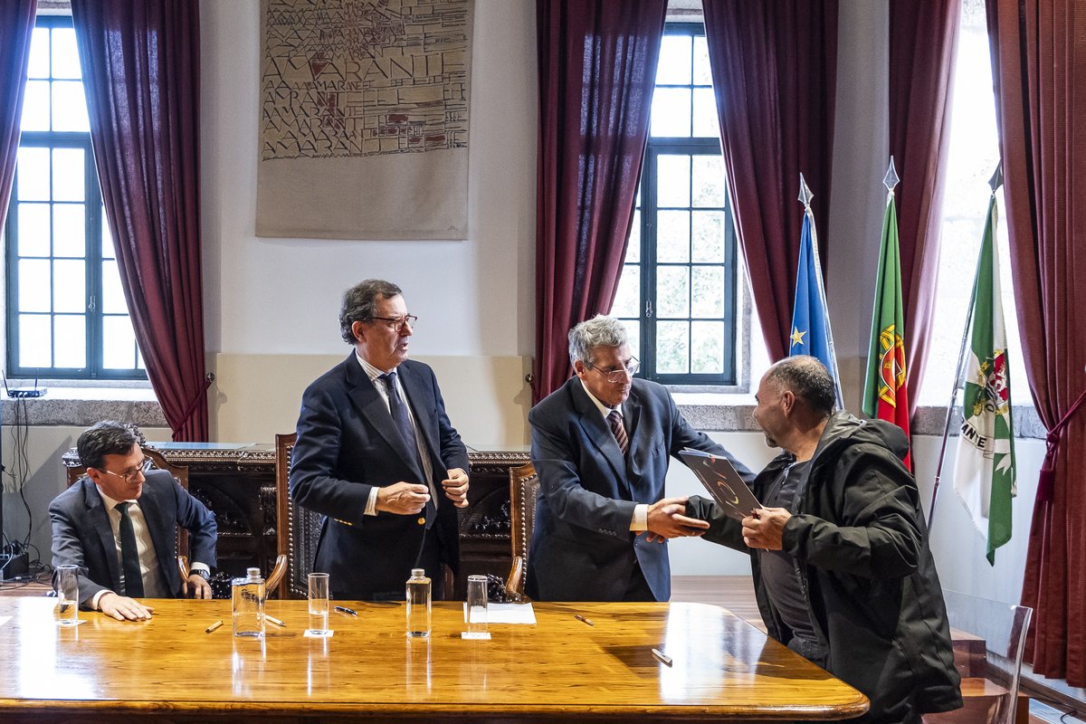 HanksThomas26's tweet image. Indemnizações pelos incêndios de 2024 deverão estar concluídas até maio, anuncia ministro em Amarante

#amarante #valsousatv #sapo 
valsousatv.sapo.pt/2025/03/21/ind…
@ccdrn