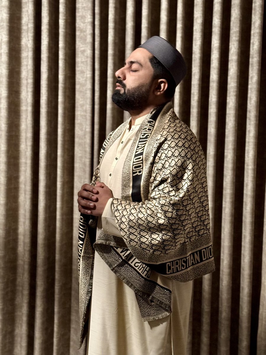 ImranAliAkhtar1's tweet photo. Releasing durood o Salam Stay tuned #imranaliakhtar #JHOPE #naat #ramadan https://t.co/6QGm4RgGRF