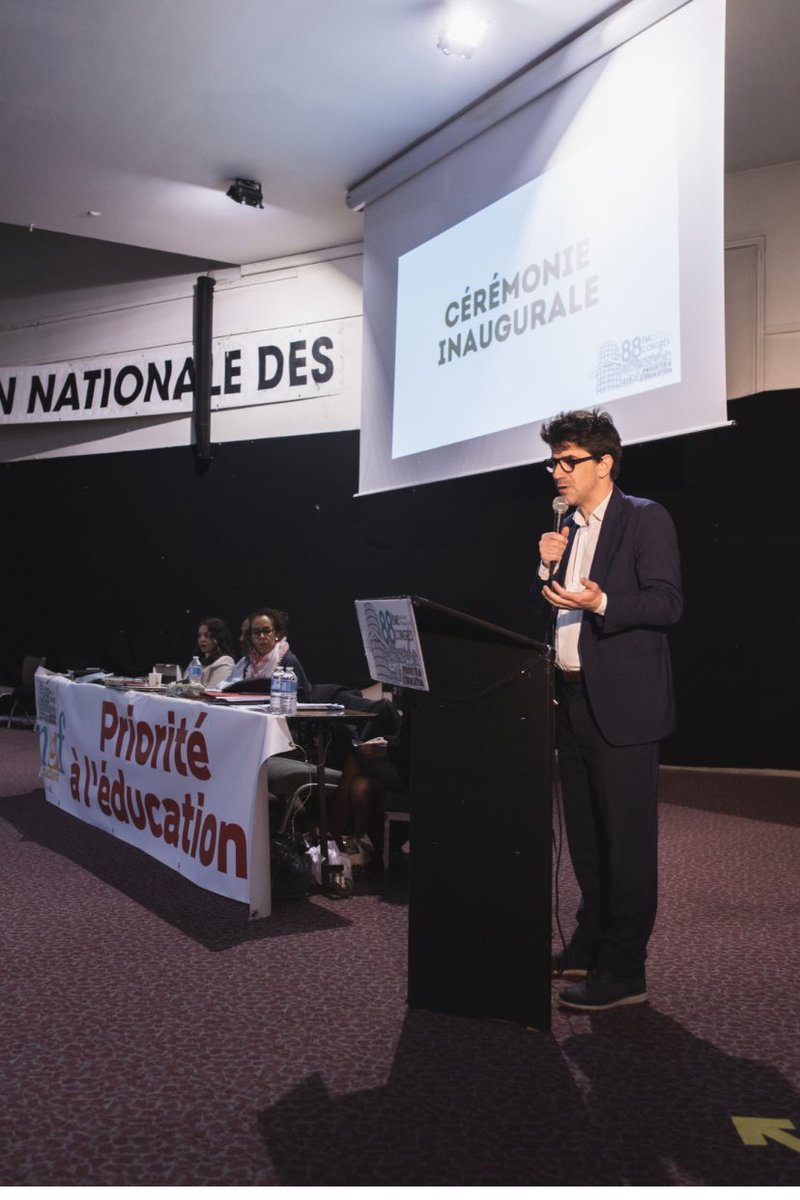 Inauguration du 88ème congrès de l’UNEF ! 
Merci à la <a href="/lacgtcommunique/">La CGT</a> et à l’UD de la CGT 93 d’être à nos côtés et merci à <a href="/MathieuHanotin/">Mathieu Hanotin</a> de nous accueillir à Saint-Denis. 
C’est parti pour 3 jours de débats pour établir notre stratégie syndicale.