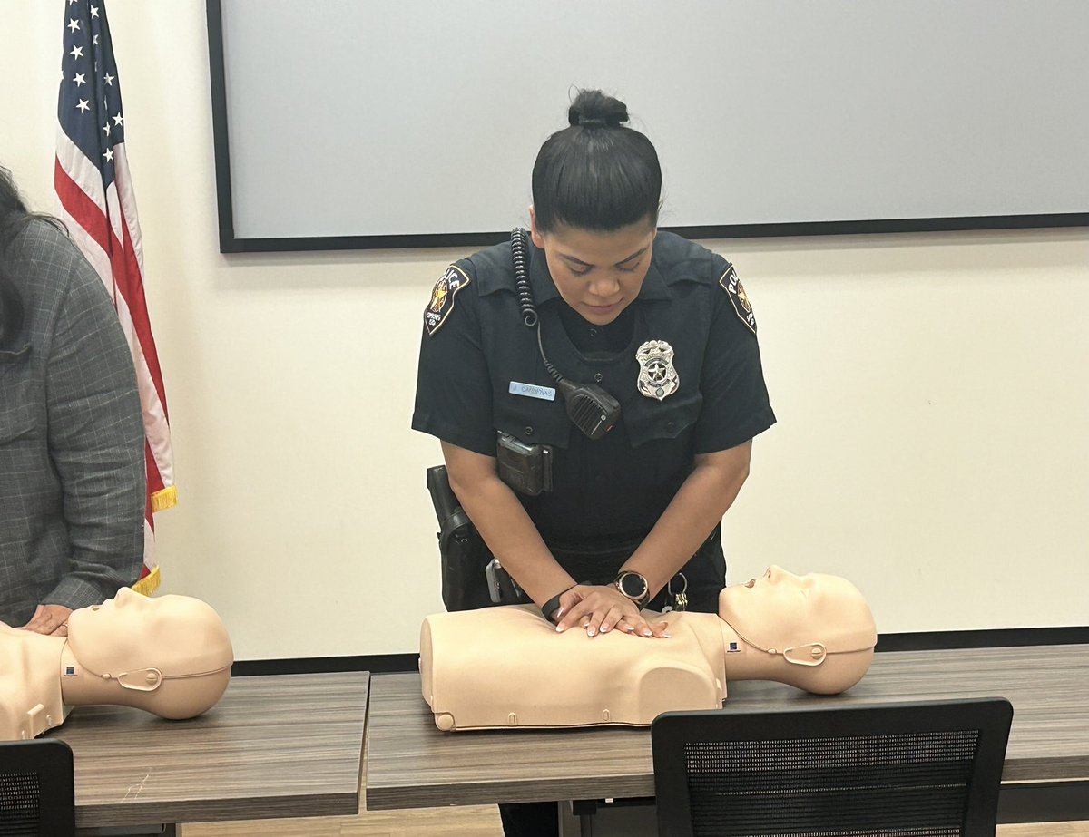 Spring_ISD_PD's tweet image. A huge thank you to @AllyMedicalER for hosting our Basic Life Support Certification training this week.
🌟 Shout out to the amazing instructor, Erik Johannessen with Republic EMS for educating our team. Your hands-on training was invaluable. 👏