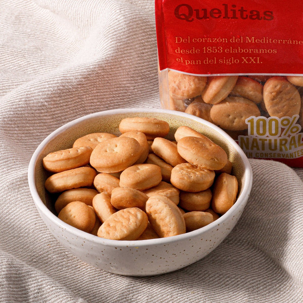 El govern francès anuncia kits de supervivència per a les llars

Què hi posarieu als kits mallorquins? 

a) Quelitas
b) Sobrassada
c) Un ciri comprat a Lluc
d) Un siurell de Pòrtol per si mos han de rescatar

Entre els que responeu sortejarem un CD d'en Tomeu Penya