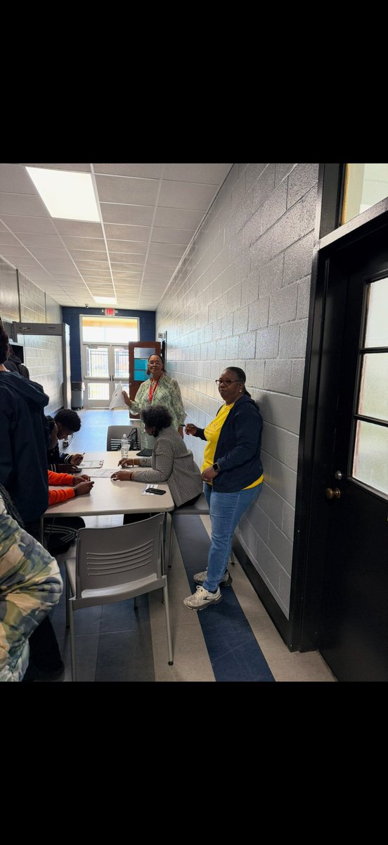 JDCHS_JAGS's tweet photo. We would like to express our gratitude to Mrs. Payne, Mrs. Reese, and Mrs. Page from the South Central Chapter of the Mississippi Asa Philip Randolph Institute for their invaluable assistance in helping our students register to vote. https://t.co/o4B89qQVNq
