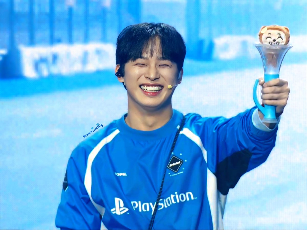 hyunsikdaily's tweet photo. The resemblance is uncanny between Hyunsik and Rangkomi 🤭🤏

BTOB MELympic Day 1 | 250321
#LIMHYUNSIK #임현식 
#BTOB #비투비 https://t.co/NfTWPEJJyD