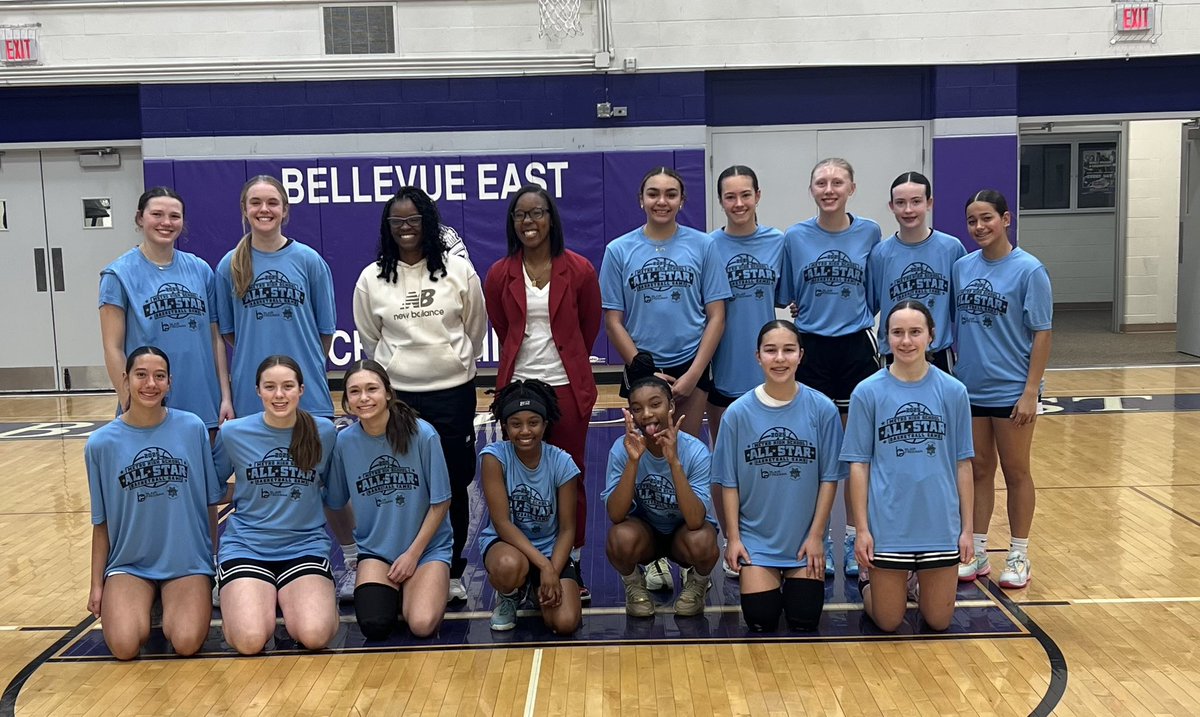DaveFelici_'s tweet image. 8th Girls game was held last night. The White Team beat the Blue Team 85-74. The White led by MVP Adrienne Ross(JJ’S Bulldogs) 29pts. The Blue team led by MVP Grace Lucero-Minor (Nebraska Attack) with 18pts and Emerson Johnson (Marian) with 18pts. Grace also won the 3pt contest.