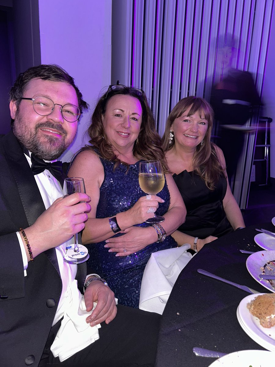 Melanie Burden tweet media