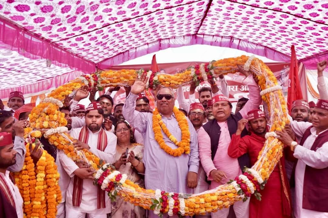 Nishad Party Uttar Pradesh (@nishadparty4up) on Twitter photo संगठन हो रहा तैयार, अब ले रहा नया आकार,
हक और अधिकार की लड़ाई, अब होगी और दमदार।
📍ग़ाज़ीपुर
#संवैधानिक_अधिकार_यात्रा
<a href="/mahamana4u/">Dr. Sanjay Kumar Nishad</a> संगठन हो रहा तैयार, अब ले रहा नया आकार,
हक और अधिकार की लड़ाई, अब होगी और दमदार।
📍ग़ाज़ीपुर
#संवैधानिक_अधिकार_यात्रा
<a href="/mahamana4u/">Dr. Sanjay Kumar Nishad</a>