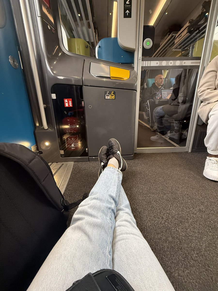 Edon Zhegrova tweet media