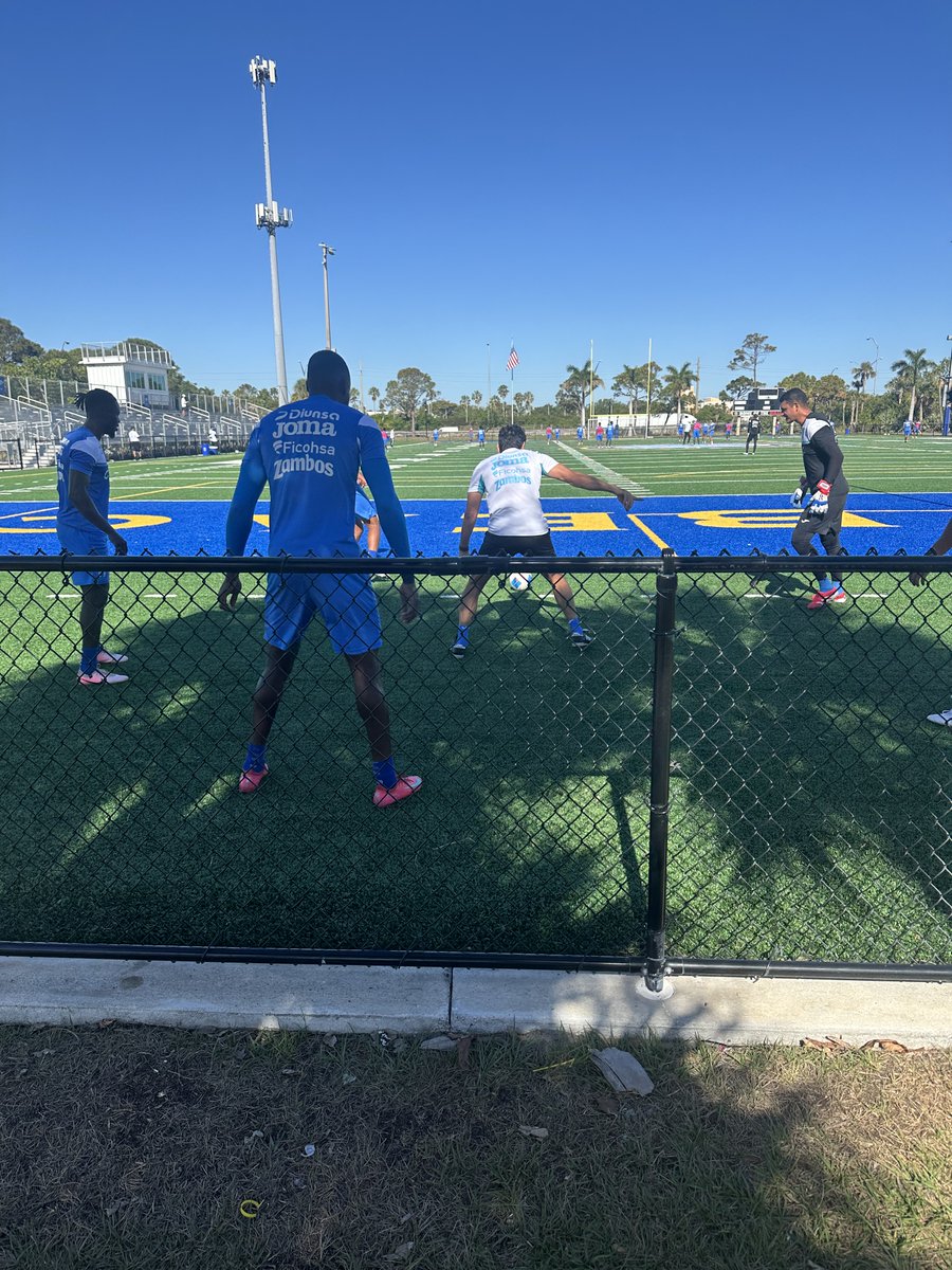 Boynton Beach Rec (@boyntonbeachrec) on Twitter photo Good luck to the <a href="/LaHSomosTodos/">La H | Selecciรณn Nacional de Honduras</a> as they face Bermuda tonight in a <a href="/Concacaf/">Concacaf</a> Gold Cup qualifier! โฝ
Earlier this week, they held an impromptu practice at Ezell Hester Field for their final stateside training before the big match.
Buena suerte, chicos!
#VamosH
<a href="/fifa/">fifa</a> <a href="/pbsportsfl/">Palm Beach County Sports Commission</a> Good luck to the <a href="/LaHSomosTodos/">La H | Selecciรณn Nacional de Honduras</a> as they face Bermuda tonight in a <a href="/Concacaf/">Concacaf</a> Gold Cup qualifier! โฝ
Earlier this week, they held an impromptu practice at Ezell Hester Field for their final stateside training before the big match.
Buena suerte, chicos!
#VamosH
<a href="/fifa/">fifa</a> <a href="/pbsportsfl/">Palm Beach County Sports Commission</a>