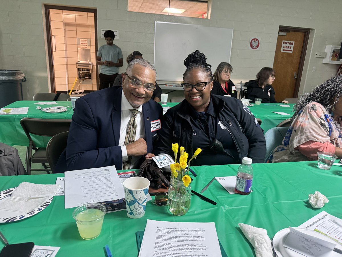 DPD 6th Precinct tweet media