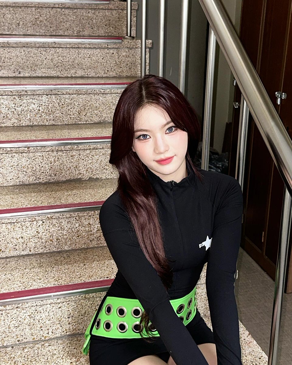 stayc pics | BEBE tweet media