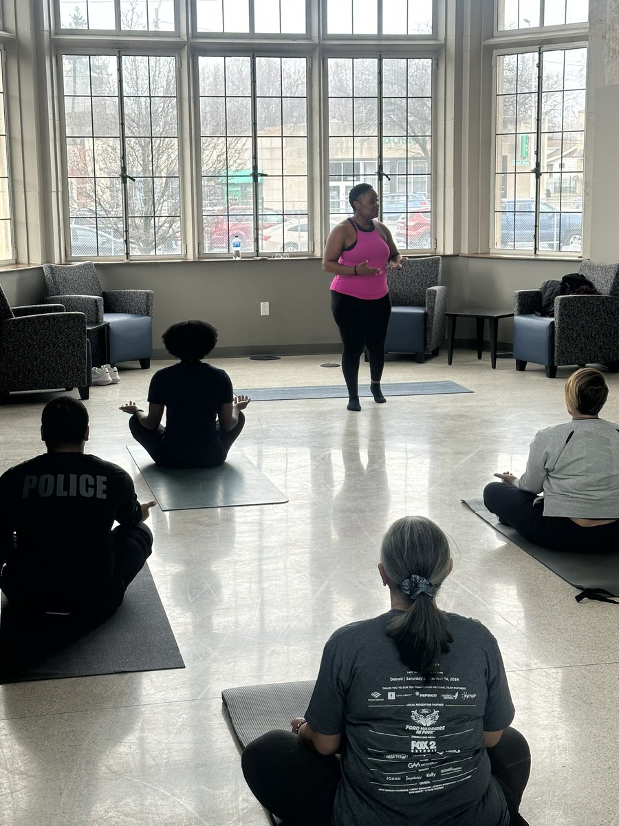 HIGHLIGHTS OF THIS WEEK✨🙌 

#thesensationalsixthprecinct hosted a wellness event for members of the department! We discussed nutrition and participated in a YOGA and PILATES class. 

Thank you to our instructors who volunteered their time to teach us the importance of WELLNESS!