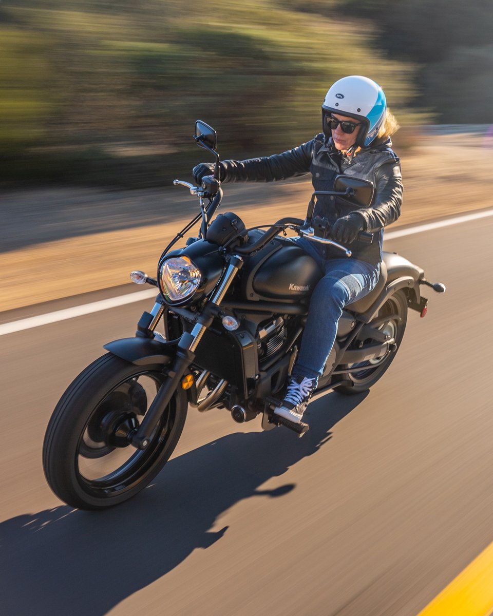 KawasakiUSA's tweet image. Helmet on. World off. #VulcanS #GoodTimes #Kawasaki