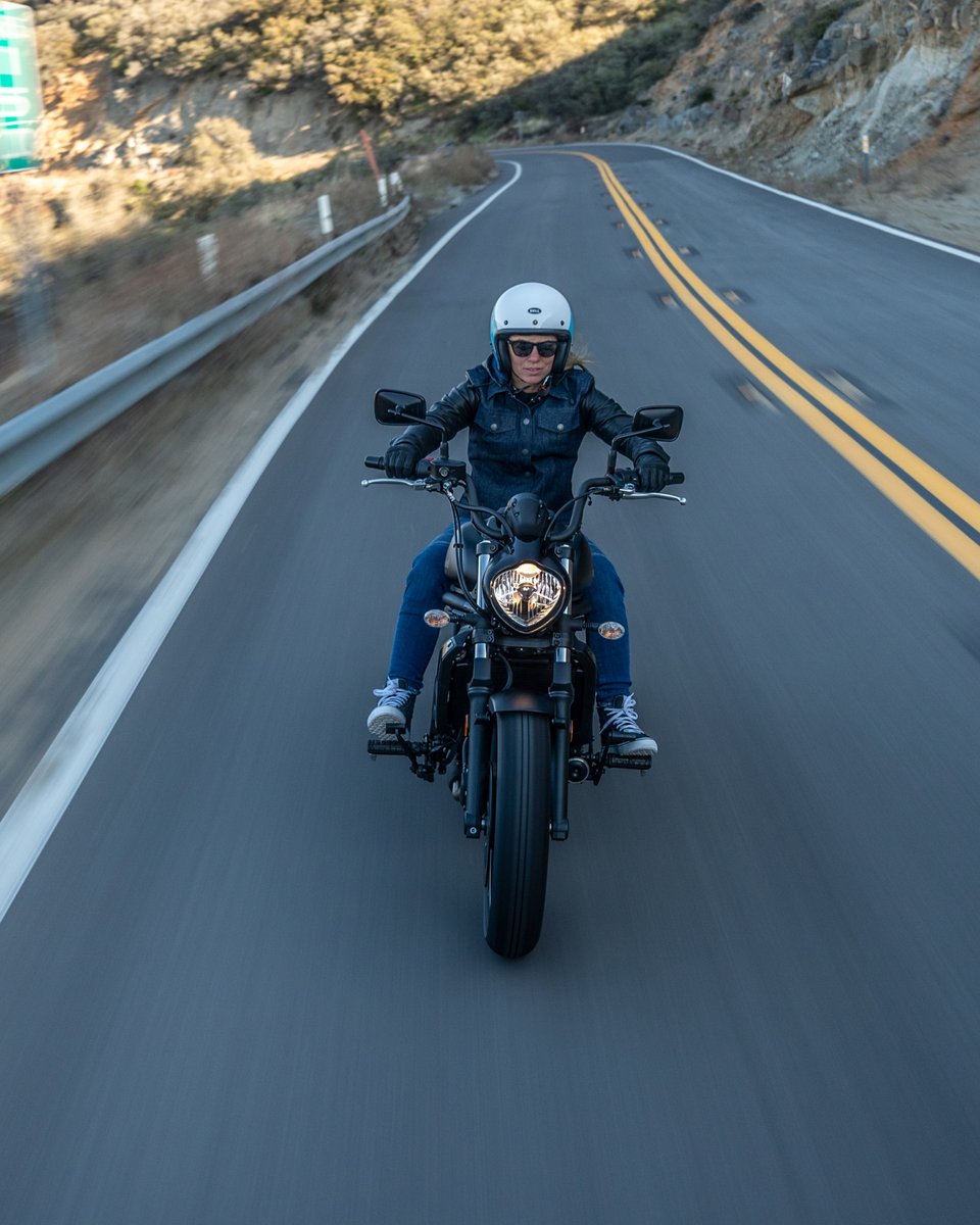 KawasakiUSA's tweet image. Helmet on. World off. #VulcanS #GoodTimes #Kawasaki