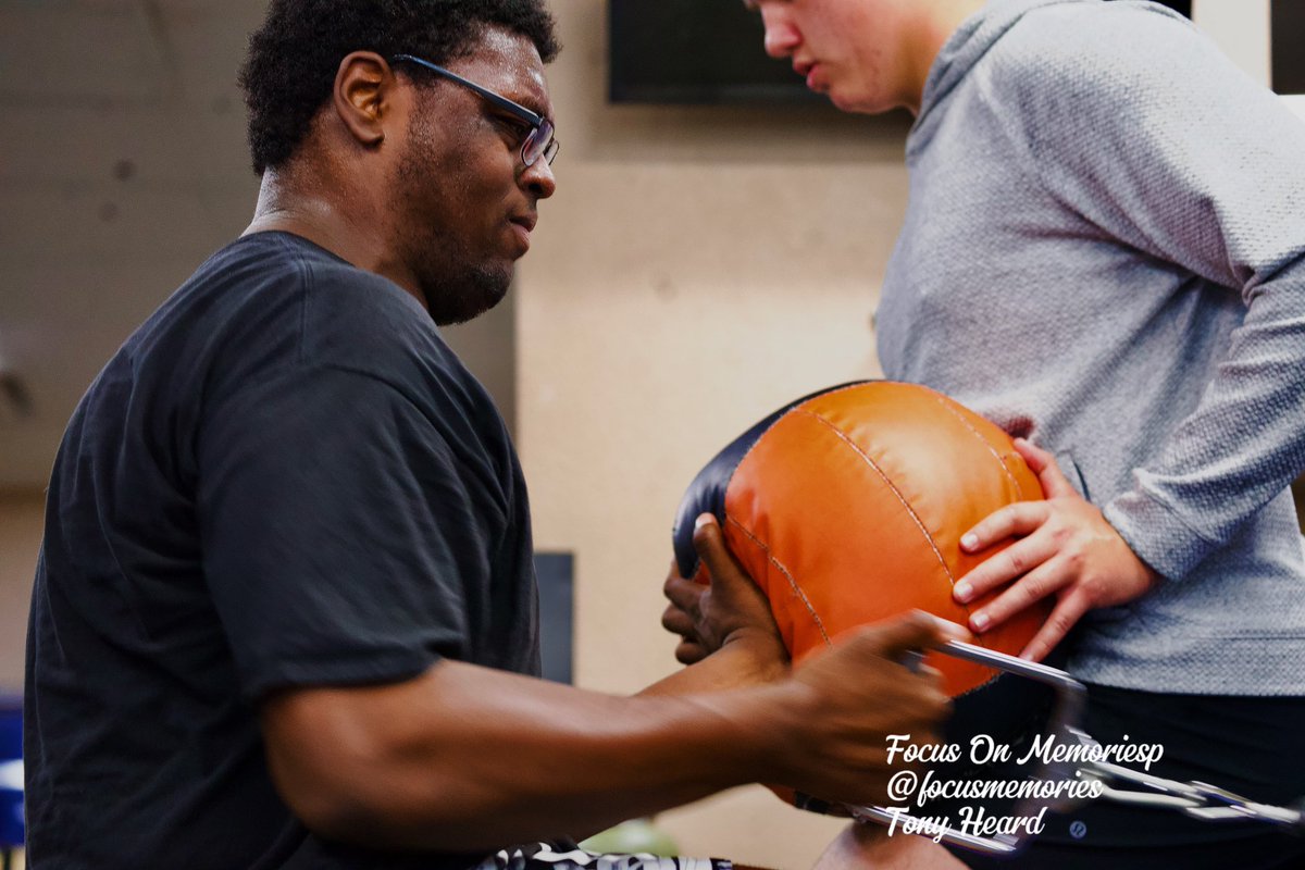 McCurryTy2028's tweet photo. ⚔️ Iron Sharpens Iron ⚔️ Excited for the upcoming spring practice visits and combines. 

Thank you @focusmemories for the awesome pics.  

Ty McCurry, c/o 2028
💪🏻 6’6, 270
🏈 OT
⭐️ Starting Freshman on Varsity, ranked #4 O-Lineman in Texas for c/o ‘28 by @PrepRedzoneTX, Dave Campbell’s Top 50 Freshman Recruits @dctf
📚 4.0 GPA

Coach:
@CoachMacsOLine