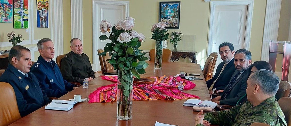 Ecuador en la OEA (@ecuador_oea) on Twitter photo Sustantiva reunión con Teniente General Flávio Luiz de Oliveira Pinto, Director General Junta Interamericana de Defensa y asesores <a href="/jid_iadb/">JID IADB OFICIAL</a> para discutir avances de un programa de seguridad multidimensional en Ecuador en colaboración con OEA <a href="/OEA_Seguridad/">OEA - Secretaría de Seguridad Multidimensional</a> Sustantiva reunión con Teniente General Flávio Luiz de Oliveira Pinto, Director General Junta Interamericana de Defensa y asesores <a href="/jid_iadb/">JID IADB OFICIAL</a> para discutir avances de un programa de seguridad multidimensional en Ecuador en colaboración con OEA <a href="/OEA_Seguridad/">OEA - Secretaría de Seguridad Multidimensional</a>