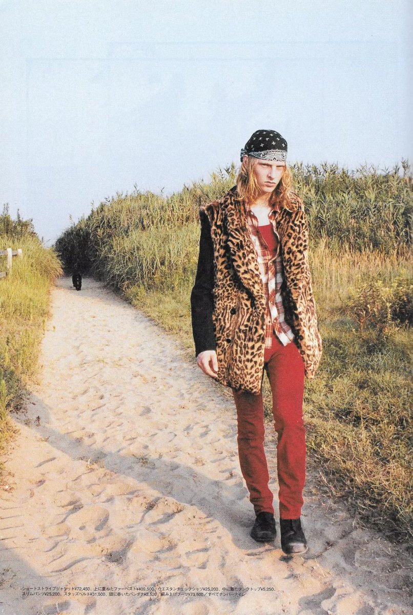 FinalBlow_Chi's tweet photo. Number (N)ine AW05 ‘The High Streets’ in Smart Magazine 9/05 https://t.co/2Ah0SAp3I5