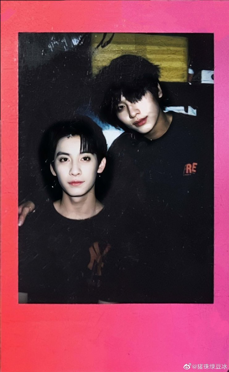CK_UPDATE's tweet photo. อิจฉาคนนี้จังนะคะ เขาได้เบเน 1:1 มาตั้งนมนานน!!!!🤭
#SHEN #YANKE #申钶申 https://t.co/NvhBCuDNaU