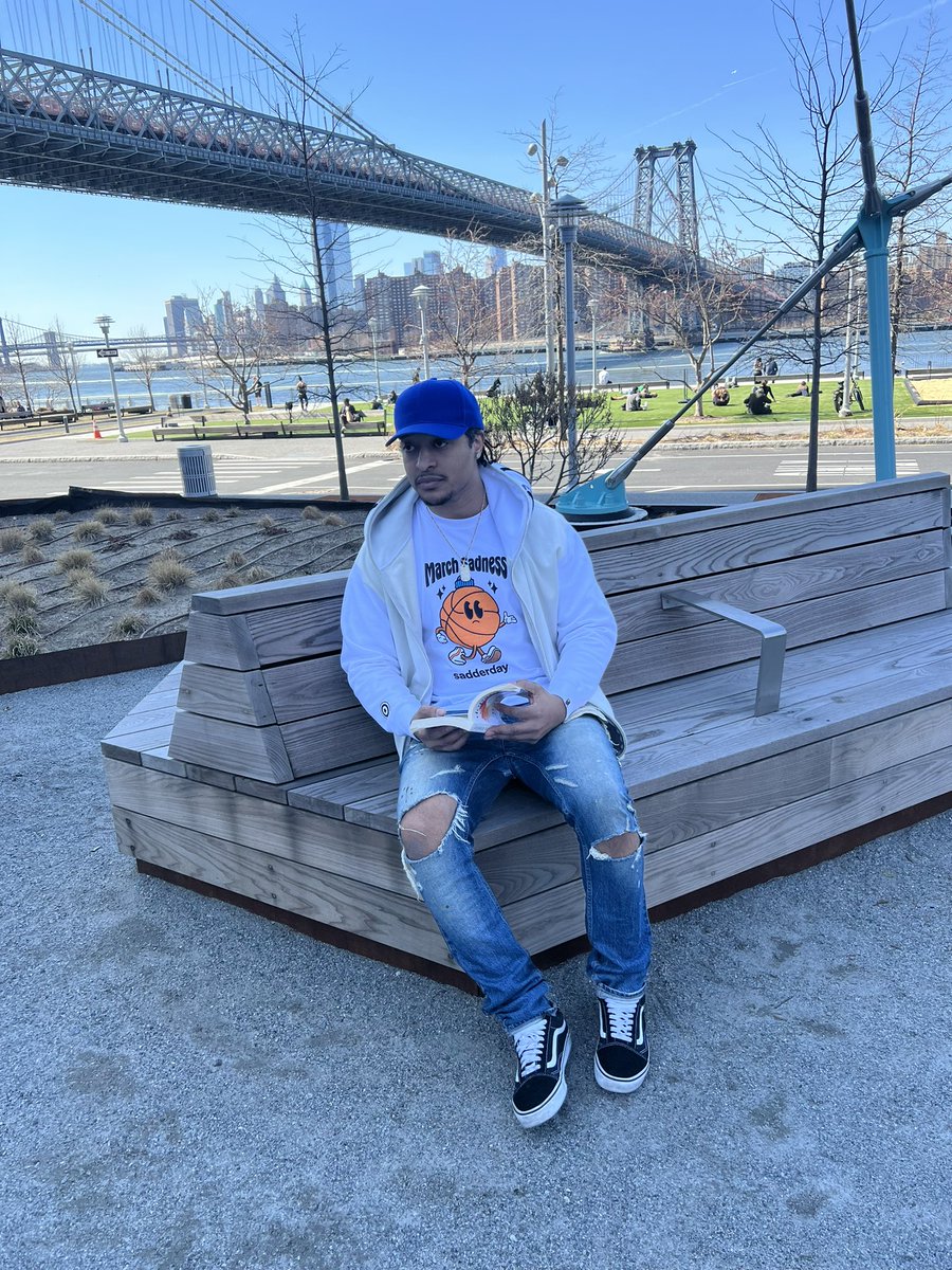 sadderday's tweet photo. March Sadness https://t.co/3ZWzg7DlXC https://t.co/lEvS8G4bmZ
