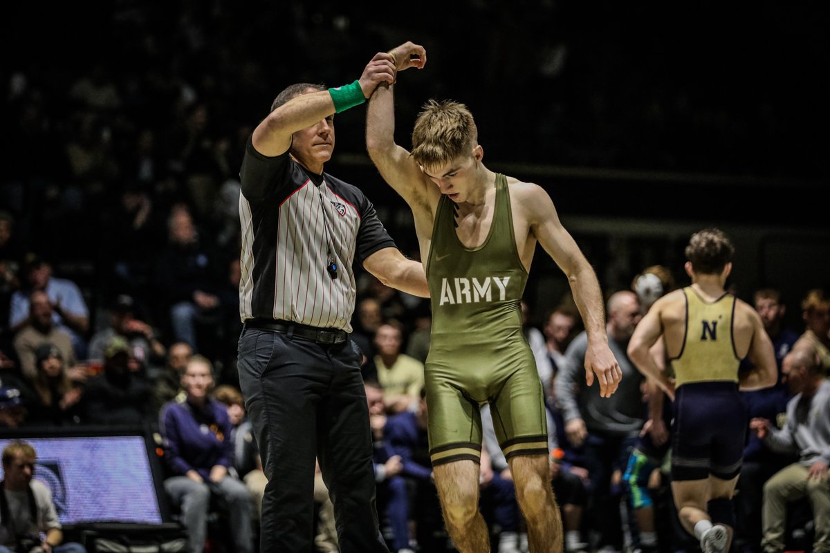 ArmyWP_Wres's tweet photo. Charlie Farmer's debut season as a regular starter, and his NCAA debut has come to a close.

Chuck was a finalist at 125 lbs at the EIWA Championships, and had his arm raised vs. Navy.

Big things coming for his senior season next year. https://t.co/LByb32cFq8