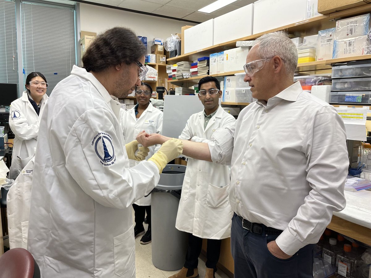 Institute for Bioengineering and Bioscience @ GT (@ibbgatech) on Twitter photo Repost from President <a href="/CabreraAngel/">Ángel Cabrera</a> on an incredible invention from the Mark Prausnitz lab! Pain-free and easy-to-use injections without needles, being translated into new businesses. That's the power of research! <a href="/GeorgiaTech/">Georgia Tech</a> #IBB #drugdelivery Repost from President <a href="/CabreraAngel/">Ángel Cabrera</a> on an incredible invention from the Mark Prausnitz lab! Pain-free and easy-to-use injections without needles, being translated into new businesses. That's the power of research! <a href="/GeorgiaTech/">Georgia Tech</a> #IBB #drugdelivery