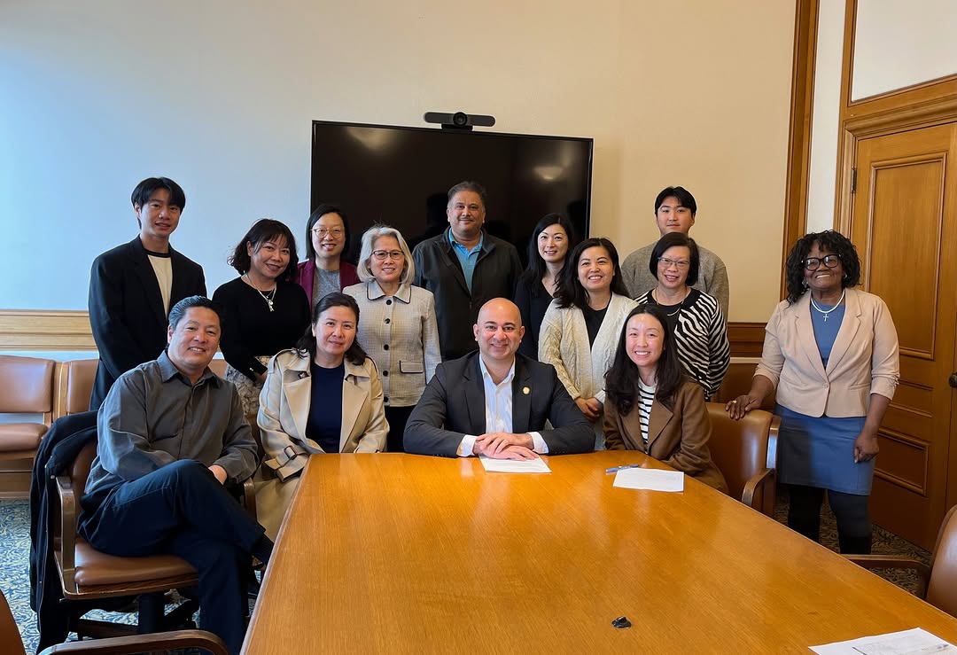 RAMS Inc. (@ramsinc) on Twitter photo RAMS is proud to join the <a href="/api_council/">API Council</a> meeting with <a href="/bilalmahmood/">Bilal Mahmood 馬百樂</a> at City Hall on Wed. discussing city priorities: community safety, workforce development, & budget. We’re committed to advocating for equitable mental health services for our communities across SF.
📸API Council RAMS is proud to join the <a href="/api_council/">API Council</a> meeting with <a href="/bilalmahmood/">Bilal Mahmood 馬百樂</a> at City Hall on Wed. discussing city priorities: community safety, workforce development, & budget. We’re committed to advocating for equitable mental health services for our communities across SF.
📸API Council