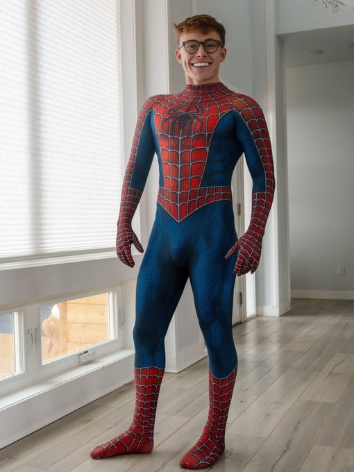 #Spiderman #cosplay https://t.co/uM1zjeV4vM