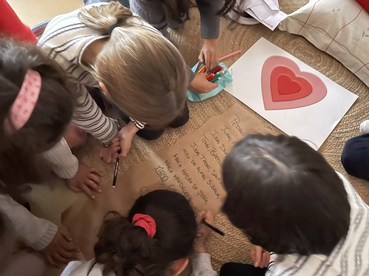 Este trimestre, los alumnos de #Primaria están explorando la 2ª sesión  #Interioridad junto a sus profes de religión. Un espacio para conectar con ellos mismos, reflexionar y crecer desde dentro. ¡Una forma bonita de educar el corazón y la mente! #SomosFuturo #CrecimientoPersonal