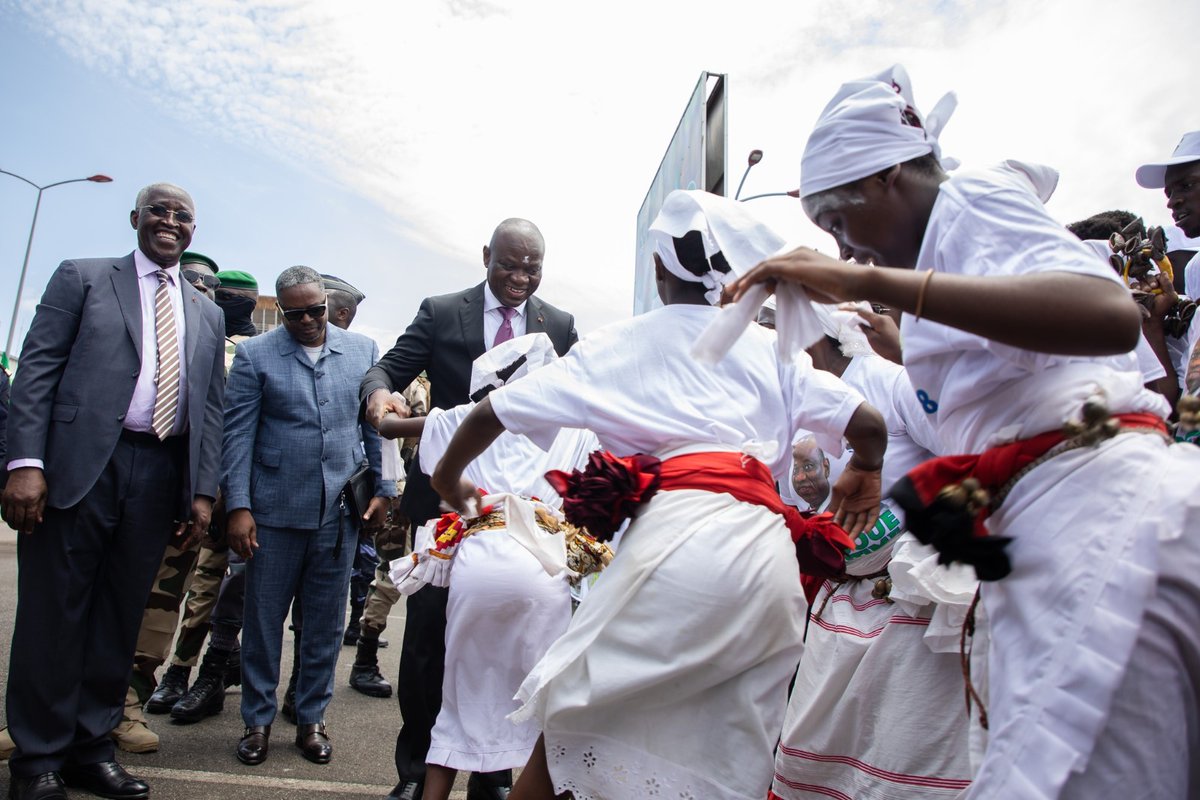 Fière d’avoir accueilli le Chef de l’État, S. E. <a href="/oliguinguema/">Brice Clotaire Oligui Nguema</a> dans notre province. Des engagements forts pour Port-Gentil : modernisation des infrastructures, solutions pour Mpaga &amp; hommage aux victimes de Bécuna.
Vivement l’effectivité des actions annoncées !
#Gabon