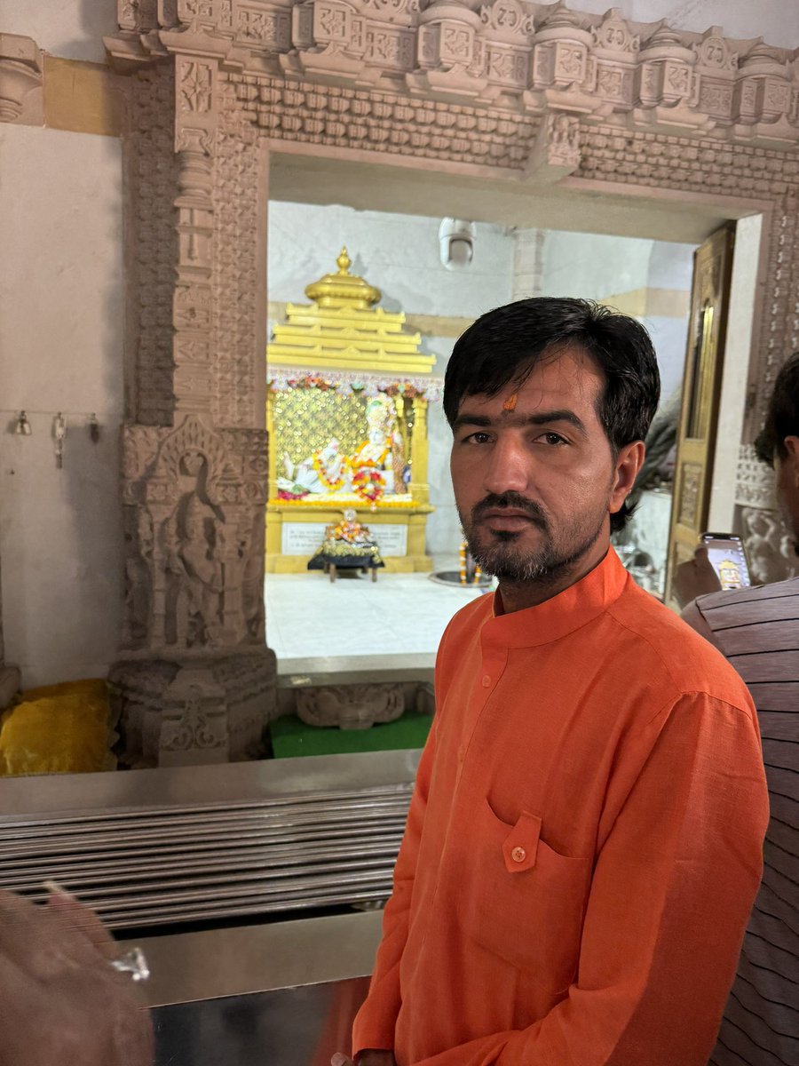 प्रिय मनोहरदास जी को  जन्मदिन की बहुत बहुत शुभकामना 💝