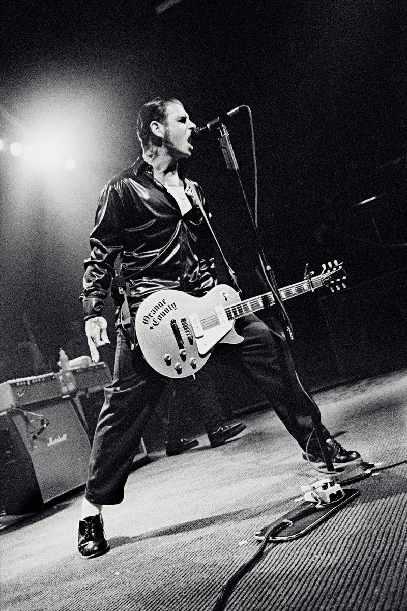 Mike Ness🤘🏻Social Distortion
April 18 1998
📷robdutchin🎞️