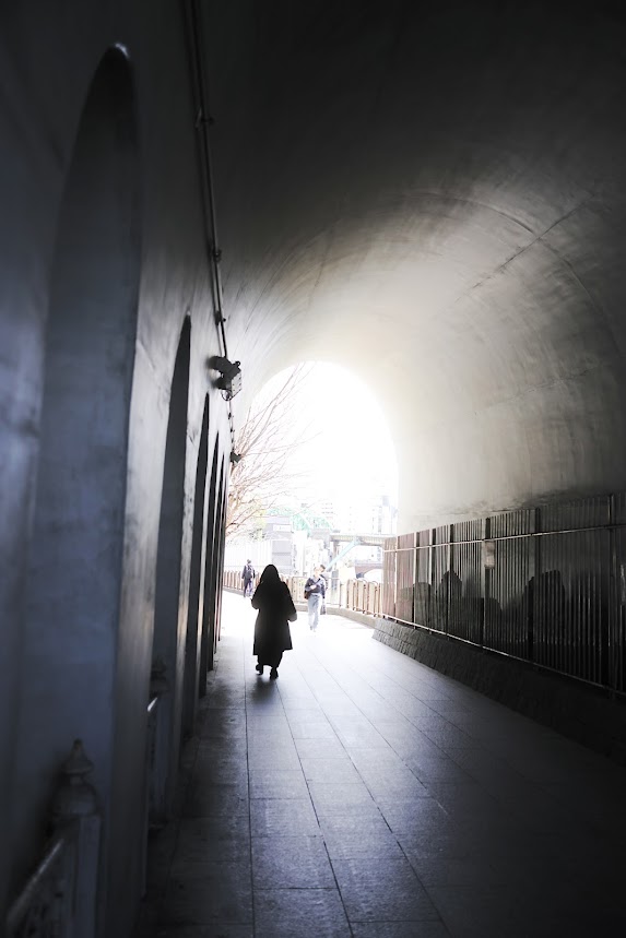 完璧でなくてもいいから
より良い未来を信じて
どれほど小さくてもいいから
あなたの価値に向かって生きてね