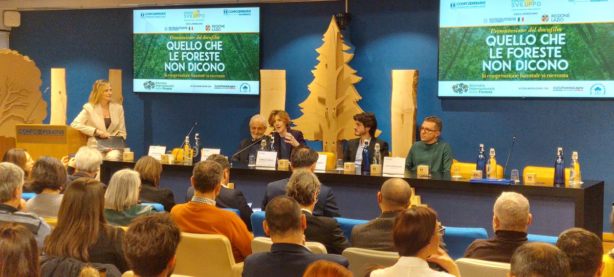 ConfcoopUE (@confcoopue) on Twitter photo All'evento presso la sede di <a href="/Confcooperativ1/">Confcooperative</a> per la giornata internazionale delle foreste si è parlato anche di politiche europee a sfondo forestale con l'onorevole <a href="/camillalaureti1/">Camilla Laureti</a>, evidenziando il cruciale ruolo delle cooperative nel mantenere in salute i boschi europei 🌲🇪🇺 All'evento presso la sede di <a href="/Confcooperativ1/">Confcooperative</a> per la giornata internazionale delle foreste si è parlato anche di politiche europee a sfondo forestale con l'onorevole <a href="/camillalaureti1/">Camilla Laureti</a>, evidenziando il cruciale ruolo delle cooperative nel mantenere in salute i boschi europei 🌲🇪🇺