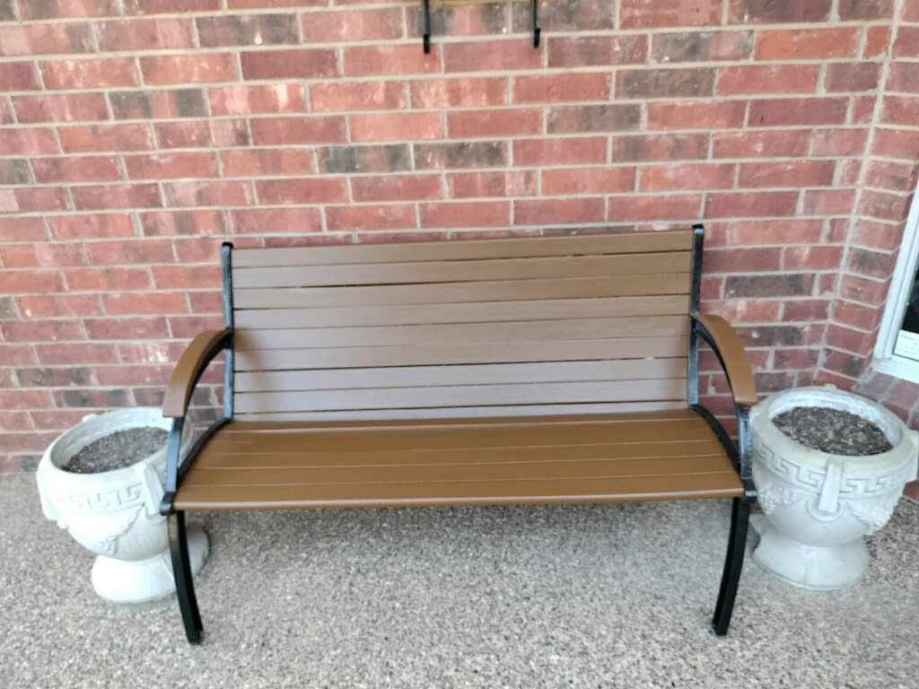 CertaProLFM's tweet image. Revitalize your business's entrance with a fresh coat of paint! Say goodbye to old stains and hello to vibrant, welcoming colors that make a lasting impression. Transform your space into something extraordinary! 🌟
#CertaProPainters #FreshCoat #ColorTransformation #BusinessBoost