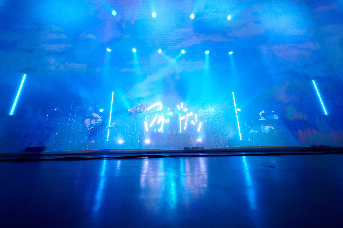 ロクデナシ 1st Oneman Live
「思い出にならないように」

3.21(金)Zepp Shinjukuの公演にお越しいただきありがとうございました！✨

皆さんの熱い声援と笑顔が加わって最高のライブとなりました❤️‍🔥

次回は最終・追加公演のZepp Shinjukuです！
引き続きよろしくお願いします🌌

#ロクデナシ