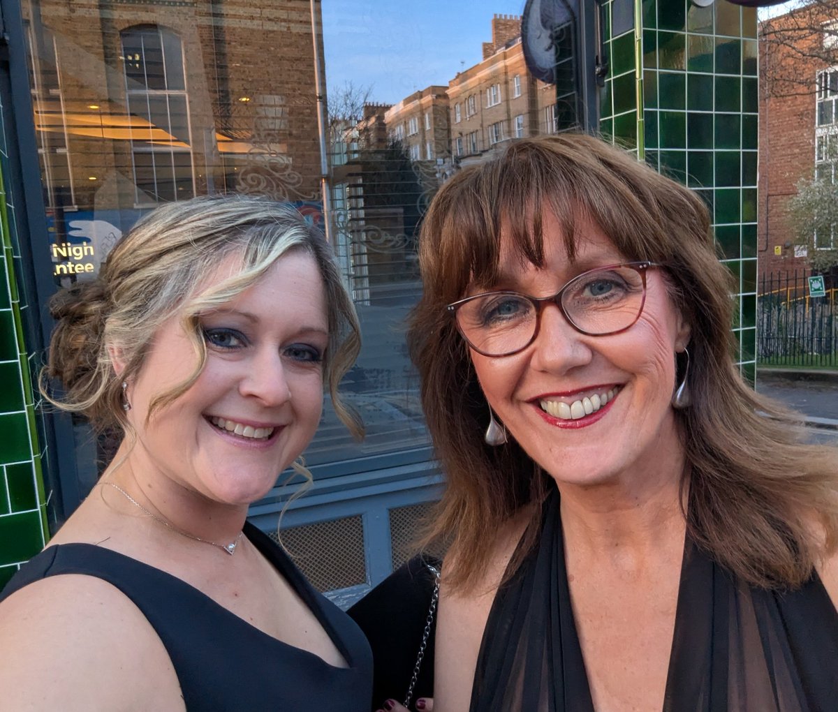 Proud that our <a href="/LDC_tweets/">🌱Leicester Diabetes</a> <a href="/lborouniversity/">Loughborough University</a> Wincanton partnership with #SHIFT was Highly Commended at the HSJ awards last night <a href="/DesmondDirector/">Bernie Stribling</a> <a href="/StacyClemes/">Stacy Clemes</a>