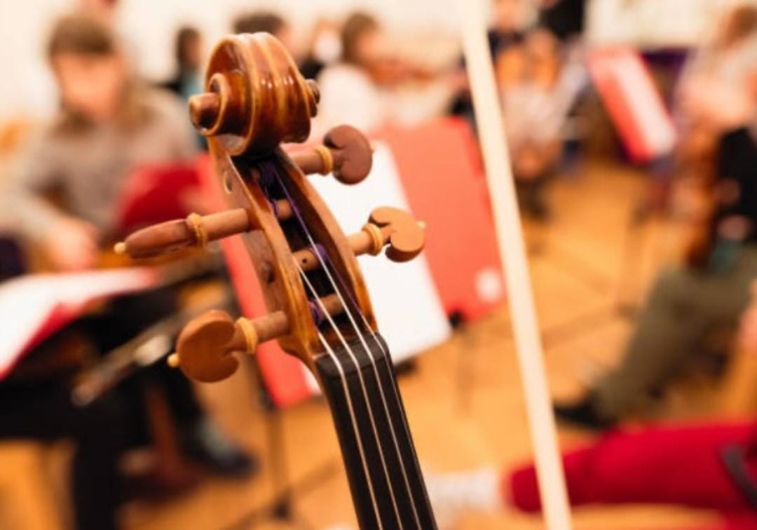 🎶 Vols fer el Grau Professional amb nosaltres? 🎶
Si vols viure la música, créixer com a intèrpret i compartir experiències úniques, aquest és el teu camí! 🎻🎷 
Inscripció a la prova d’accés: del 18 al 27 de març 🗓️ 
🔗 dipta.cat/cmreus T'esperem! 🎵💙 #sonsqueeduquen