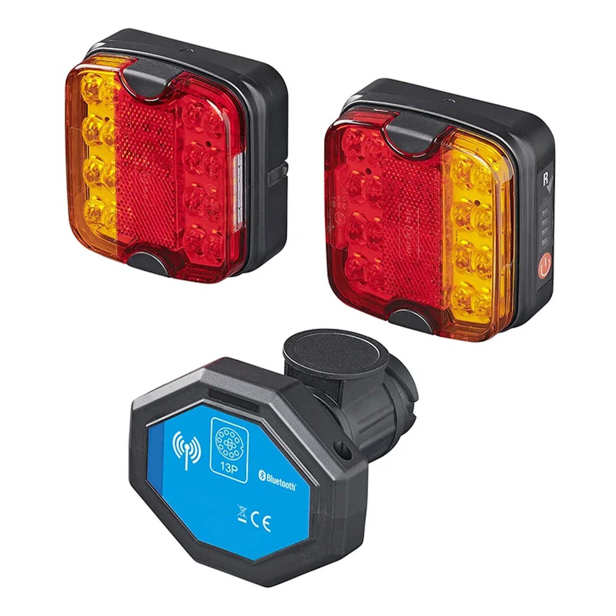 rayonics's tweet image. Onze draadloze achterlichten zijn in verschillende opzichten uniek, zo is de 13-polige zender CAN-BUS proof en geeft de meegeleverde USB foutmodule een melding als er tijdens het rijden iets mis is met de achterlichten. buff.ly/OhGMo4X